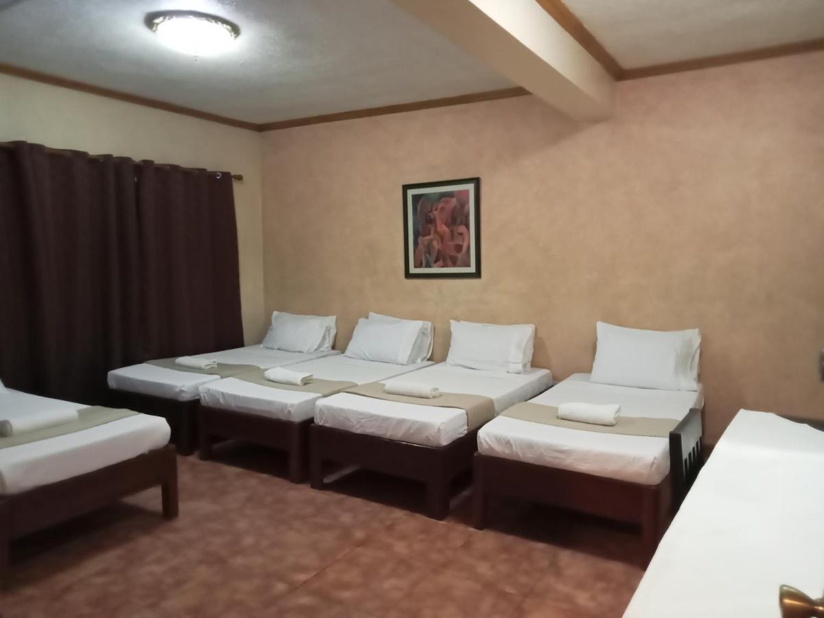 Reddoorz At Casa Marabella Villamonte Bacolod City ภายนอก รูปภาพ