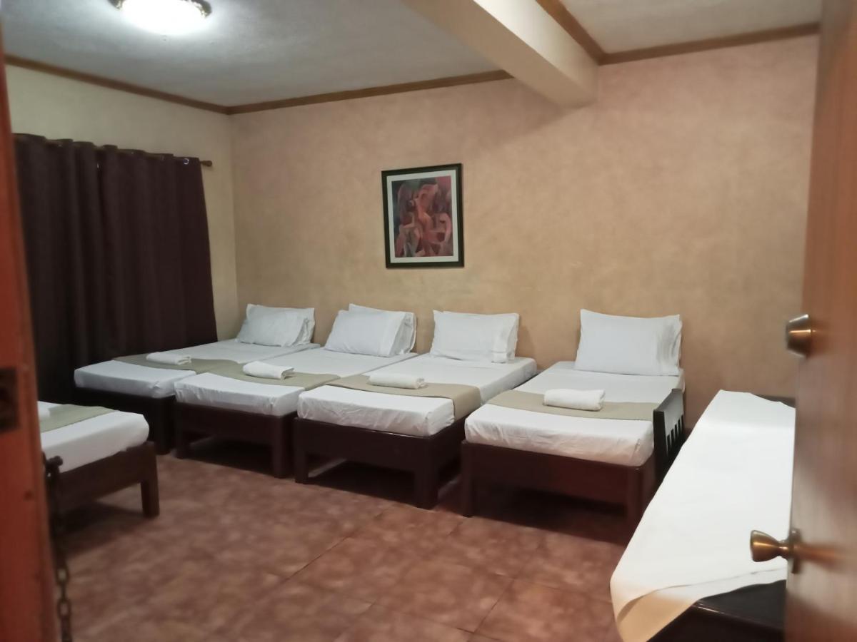 Reddoorz At Casa Marabella Villamonte Bacolod City ภายนอก รูปภาพ